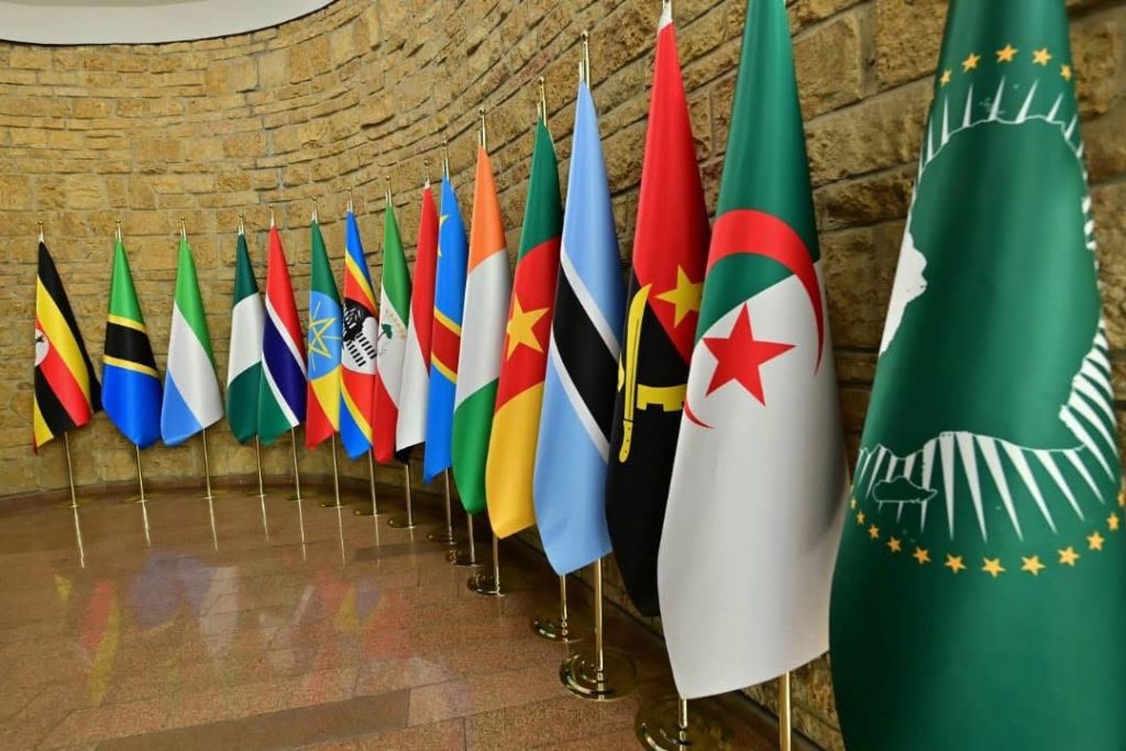 الرئيس تبون يدعو إلى “الوقف الفوري” لجميع الأعمال العدائية في جنوب السودان