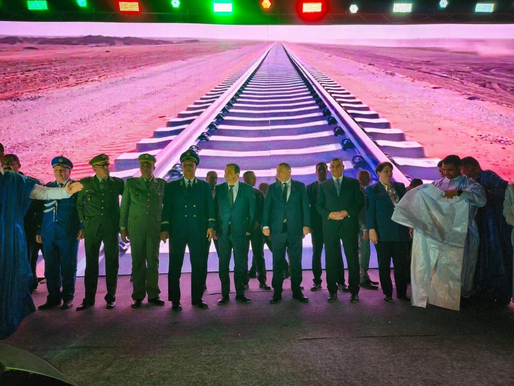 وزير الداخلية الجزائري: “مشروع الخط المنجمي الغربي أنجز بإمكانيات مادية جزائرية 100‎%‎”