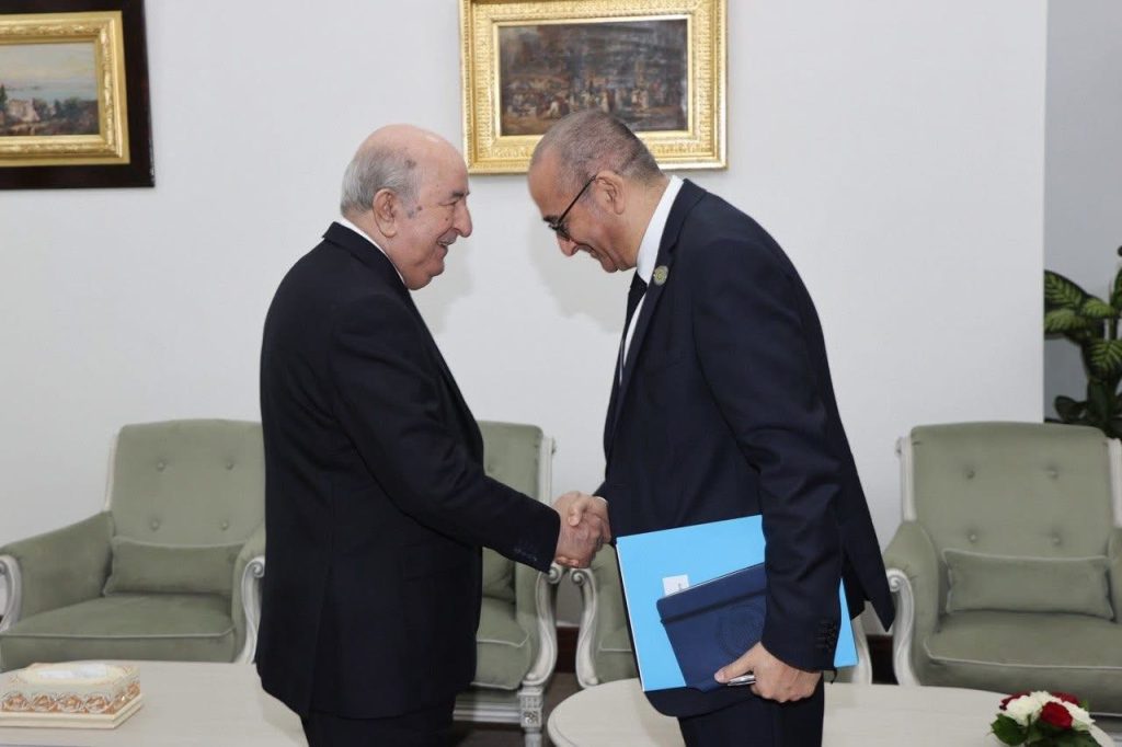 وزير الداخلية الفرنسي يحظى باستقبال من الرئيس تبون