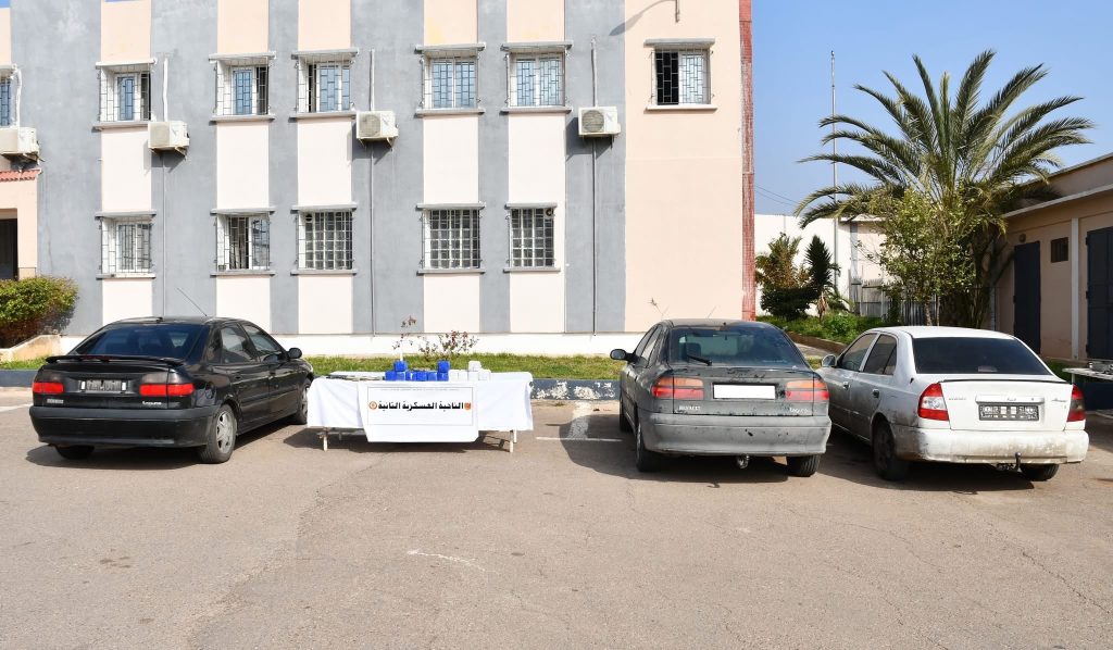 الجيش الجزائري يواصل اجتثاث فلول الإرهاب وبارونات المخدرات