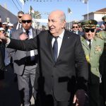 الرئيس تبون يخص باستقبال شعبي حاشد في بشار