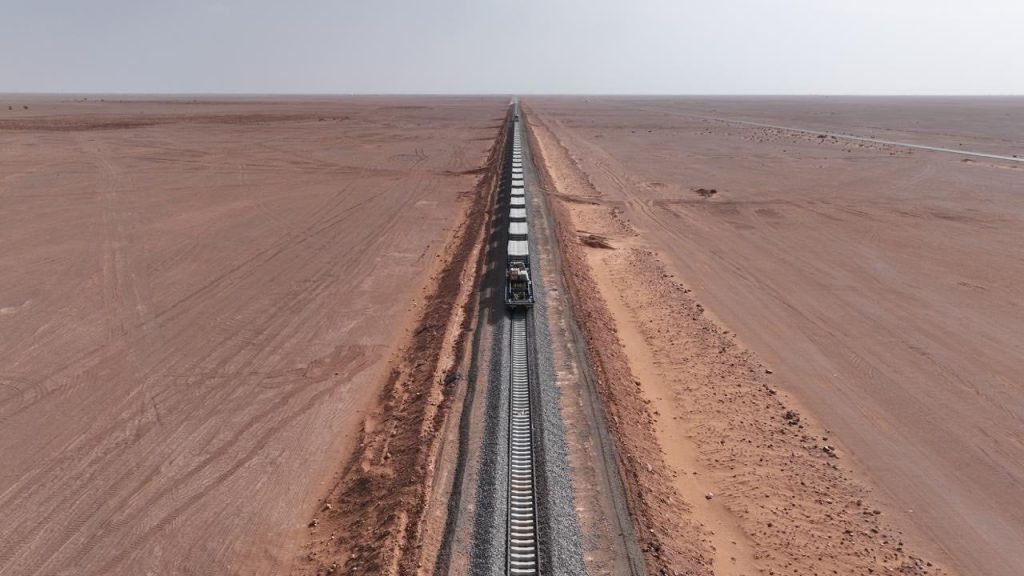 مشروع الخط المنجمي الجزائري العملاق بعيون الصحافة الدولية