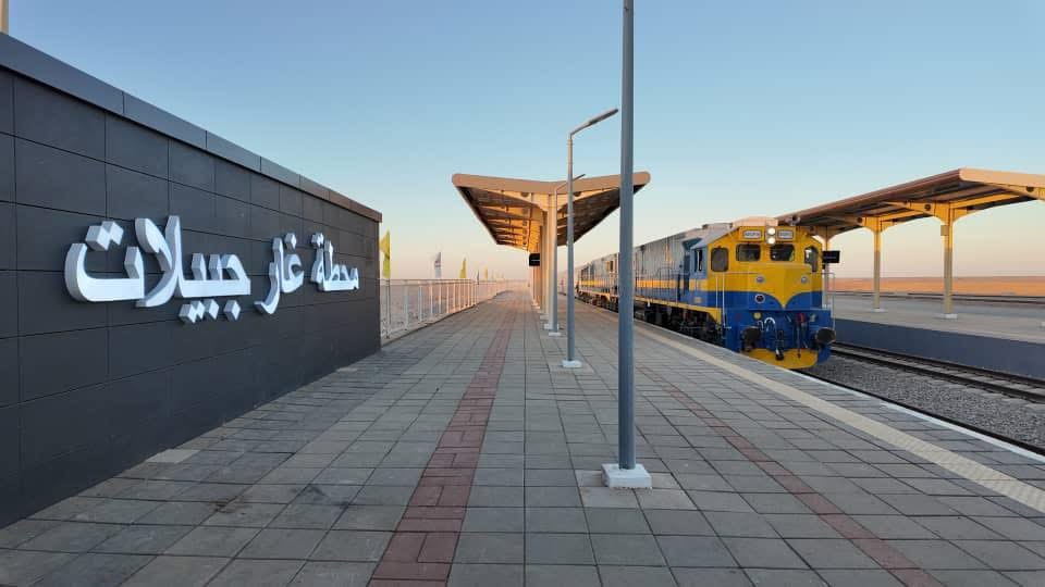 رئيس الاتحاد الدولي للسكك الحديدية: خط بشار-غارا جبيلات فريد من نوعه !