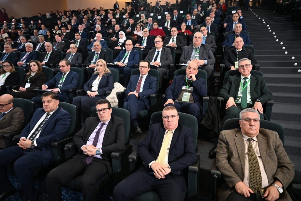 أوامر وتوجيهات عطاف للقنصليات الجزائرية