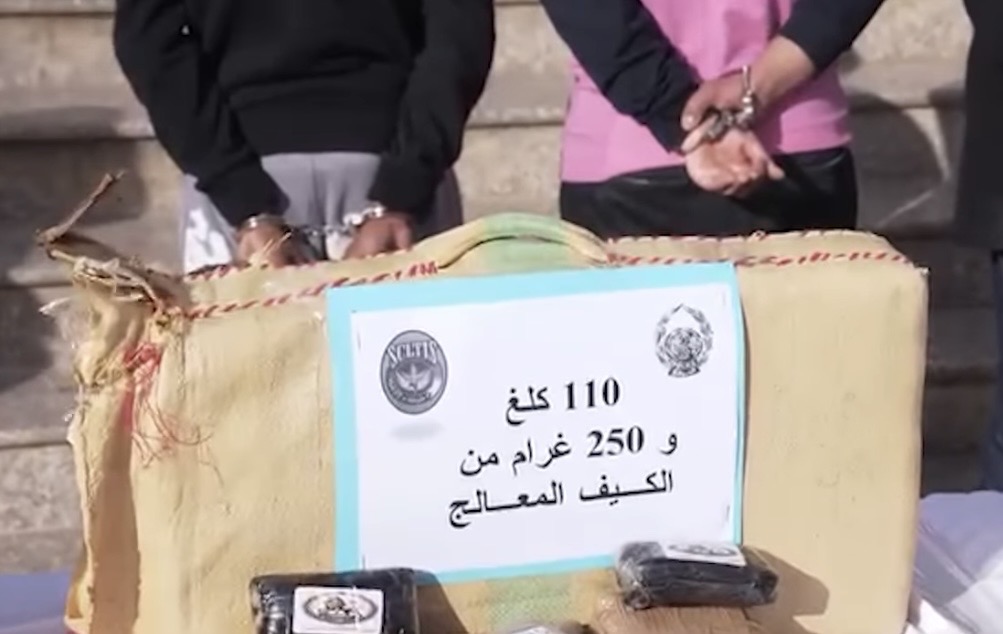 الأمن الجزائري يحجز أزيد من قنطار كيف مغربي
