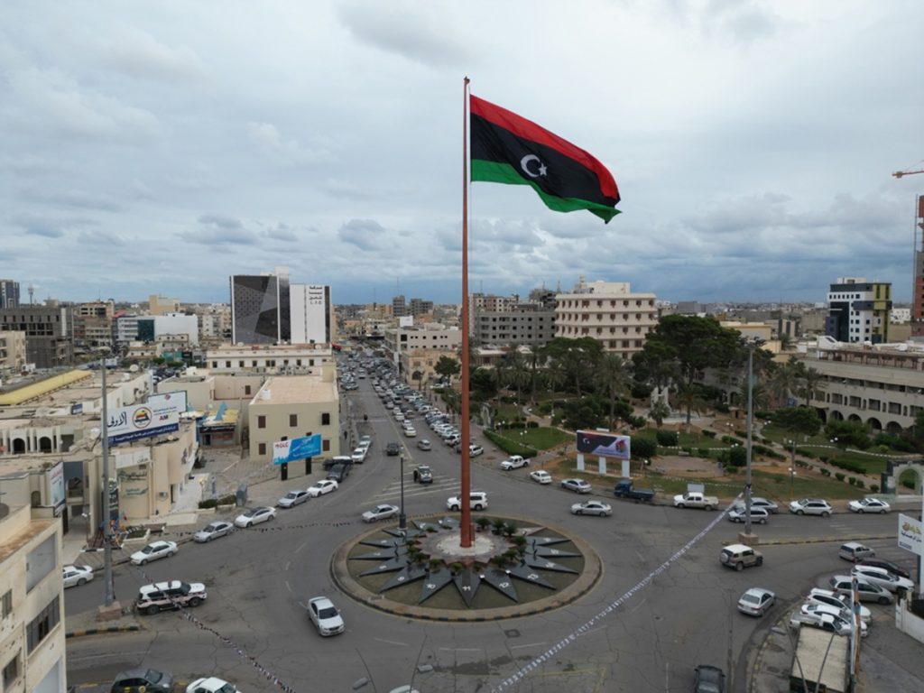دويلة الإمارات متورطة في قيادة مشروع ممنهج لتفكيك الدولة الليبية من الداخل