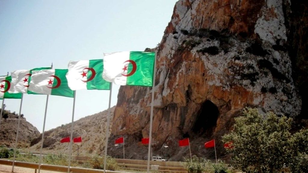 اعترافات خطيرة لمهرب المخدرات المغربي الموقوف من قبل الجيش الجزائري المدعو “عزة ميمون”