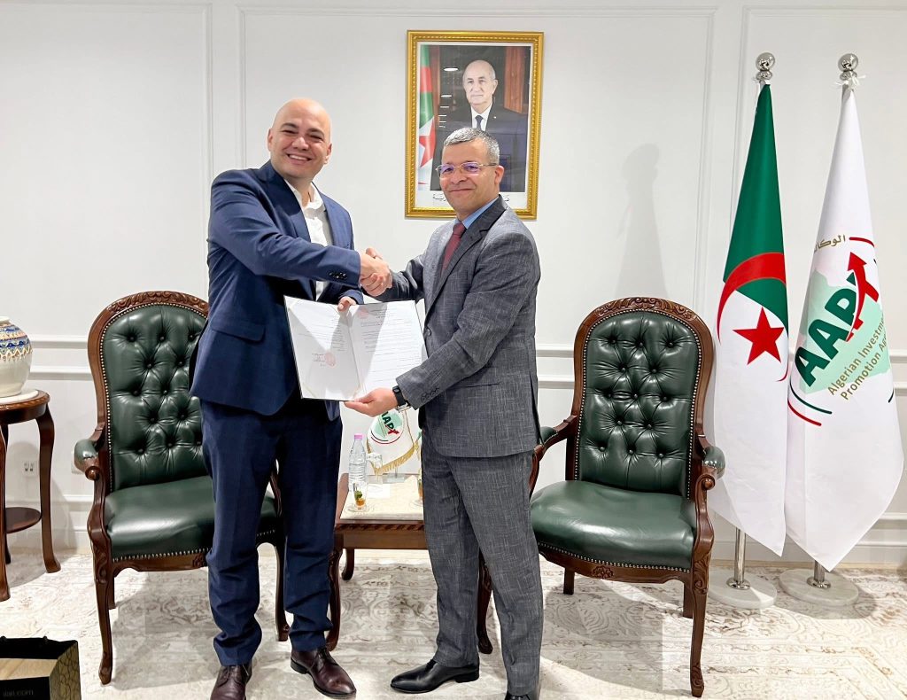 الجزائر تقلص وارداتها من المنتجات الورقية بإطلاق مشروع ضخم مع المجمع التركي “HAYAT DHC” 