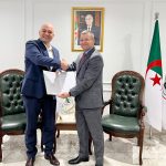 الجزائر تقلص وارداتها من المنتجات الورقية بإطلاق مشروع ضخم مع المجمع التركي “HAYAT DHC” 