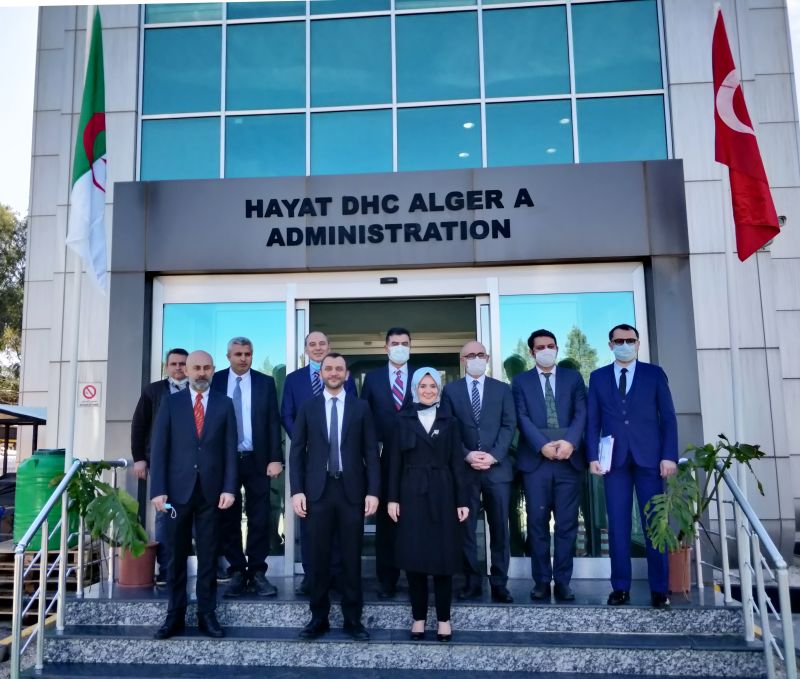 الجزائر تقلص وارداتها من المنتجات الورقية بإطلاق مشروع ضخم مع المجمع التركي “HAYAT DHC” 