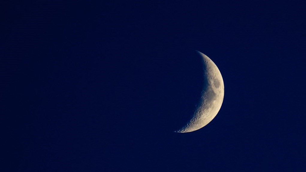 دول عربية وإسلامية تعلن عن موعد غرة شهر رمضان
