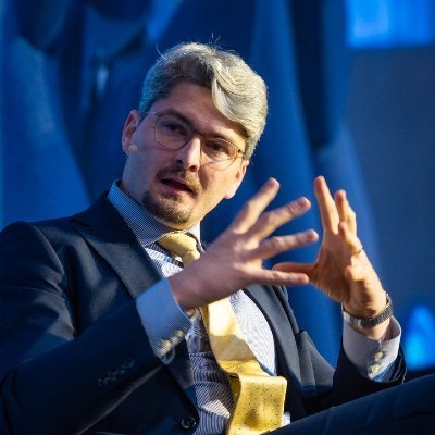 أكاديمي ألماني: “سياسات أبوظبي زادت من مكانة الرياض”