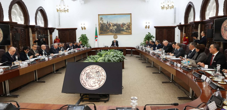 بعد الخط الغربي.. مشروع الخط المنجمي الشرقي على طاولة مجلس الوزراء الجزائري