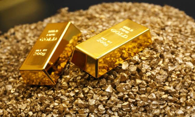 الذهب يقفز إلى أعلى مستوى في ثلاثة أسابيع بعد حكم قضائي بإلغاء رسوم ترامب!
