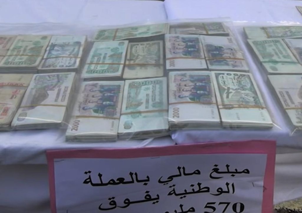 الأمن الجزائري يُفكك شبكة دولية لتهريب المهاجرين عبر البحر