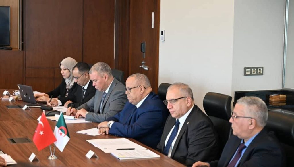 الجزائر وتركيا تؤكدان تعزيز شراكتهما الاستراتيجية في الدورة الثالثة للمشاورات السياسية