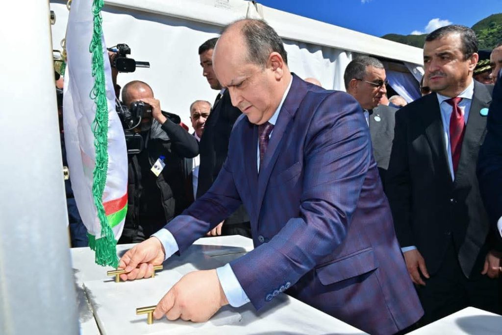 وفاءً لالتزامات الرئيس تبون.. إطلاق أشغال منجم أميزور–تالة حمزة ببجاية