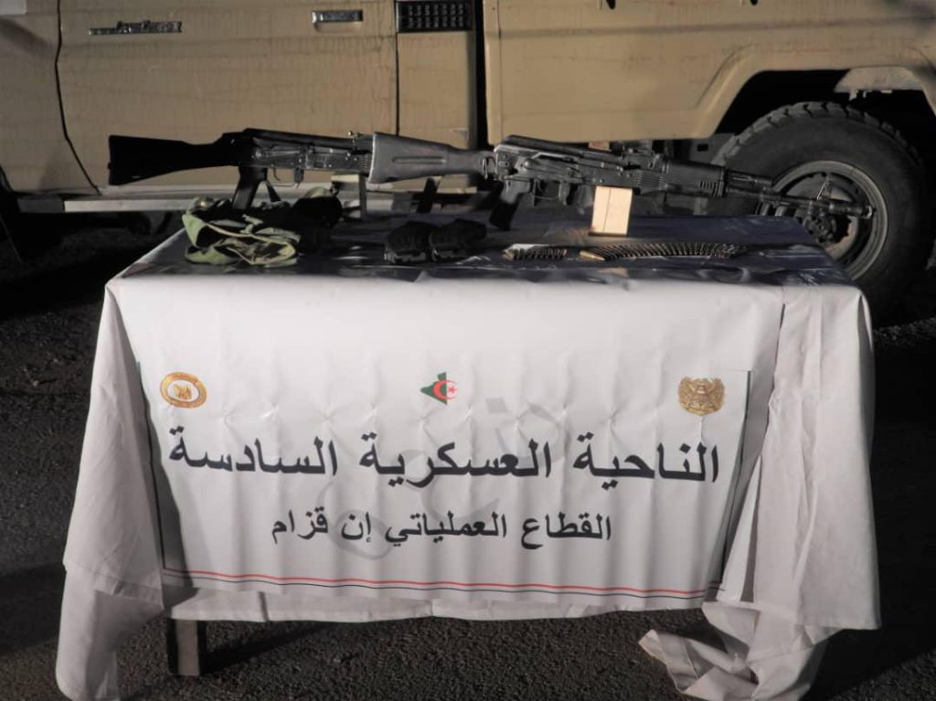 القضاء على 3 مهربين مسلحين وحجز 150 كغ من خام الذهب بـ”إن قزام”