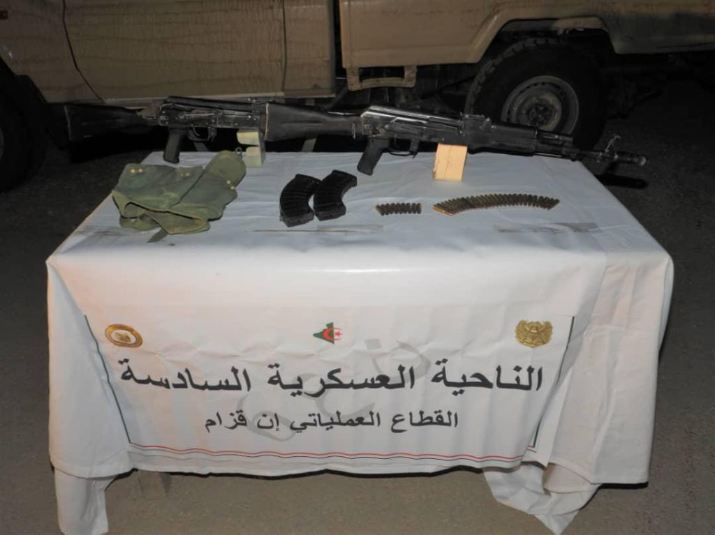 القضاء على 3 مهربين مسلحين وحجز 150 كغ من خام الذهب بـ”إن قزام”