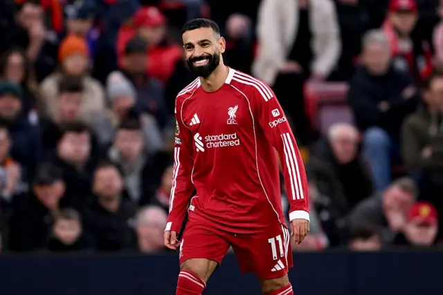 الأسطورة المصرية يغادر ليفربول