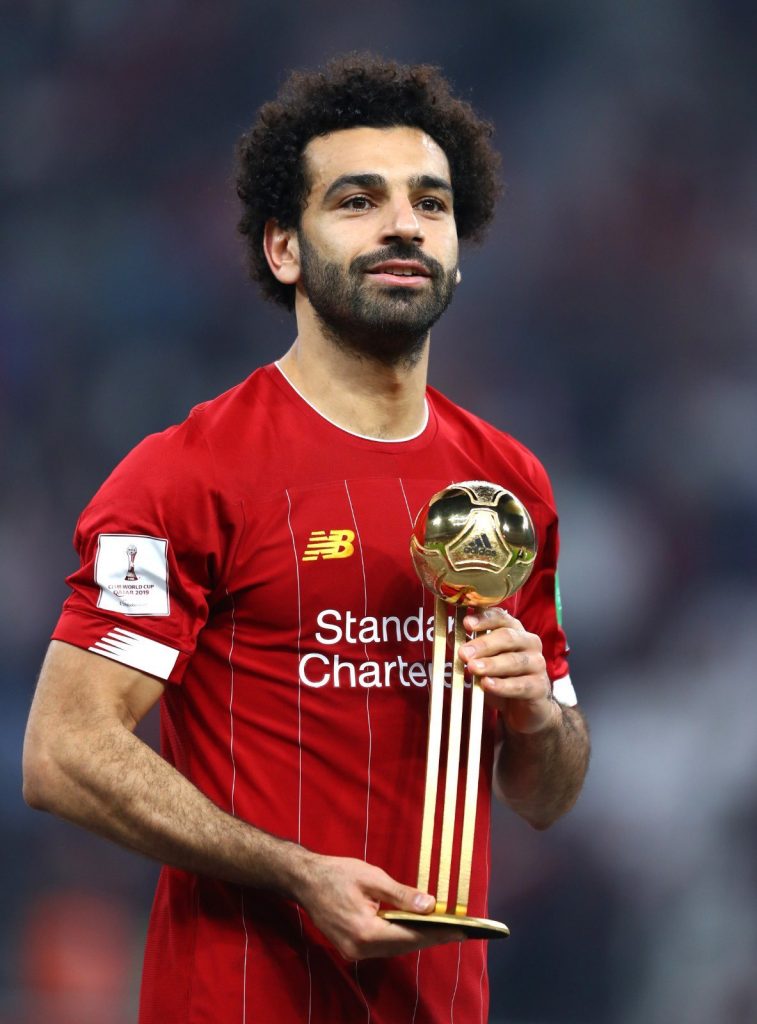 الأسطورة المصرية يغادر ليفربول