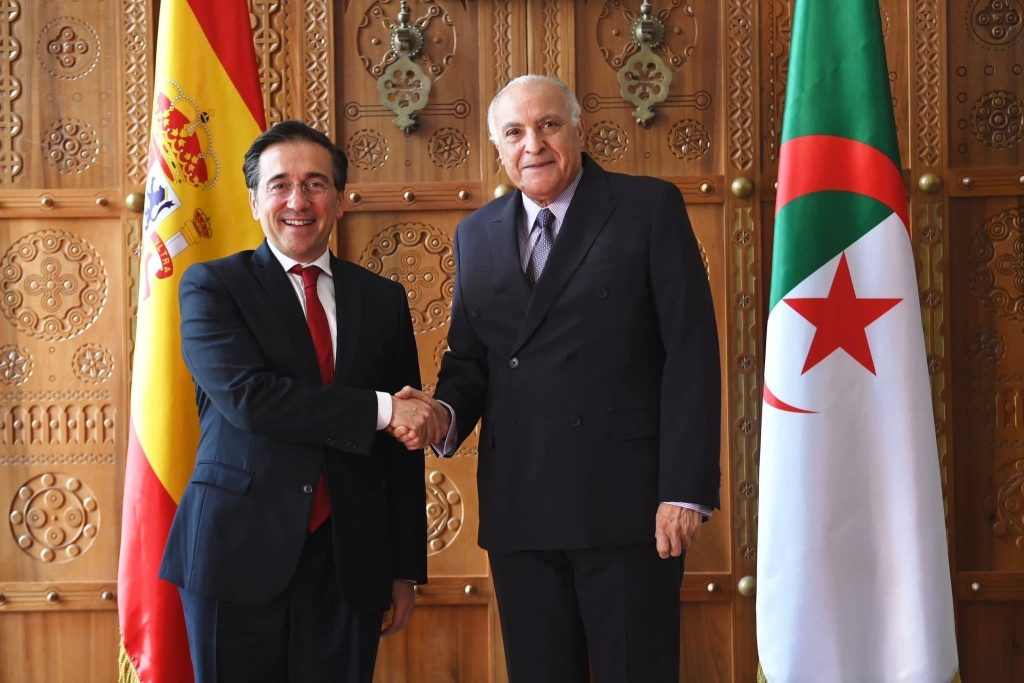 وزير الخارجية الإسباني في ضيافة الرئيس تبون