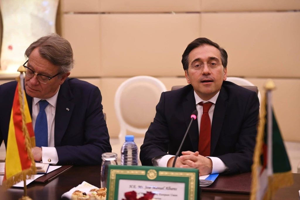 وزير الخارجية الإسباني في ضيافة الرئيس تبون