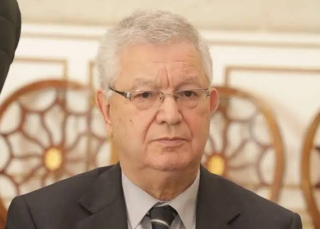 رئيس مجلس الأمة الجزائري عن اليامين زروال: “الجزائر تفقد رجل دولة من طراز رفيع”