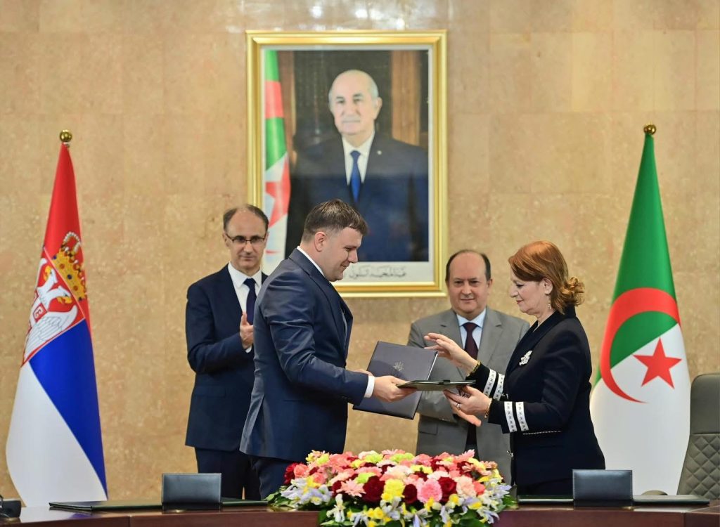 توقيع عدة اتفاقيات بين الجزائر وصربيا