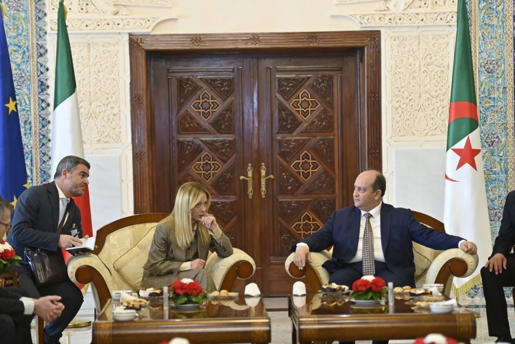 ميلوني تحل بالجزائر..(تغطية خاصة)