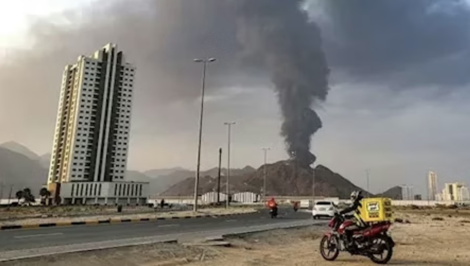 مقتل شخصين في الإمارات بشظايا صاروخ إيراني