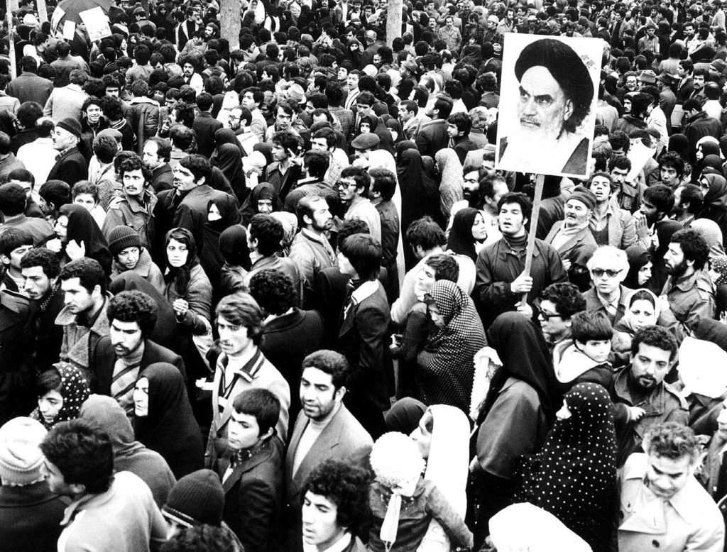 ماذا نعرف عن المرشد الأعلى الجديد لإيران؟