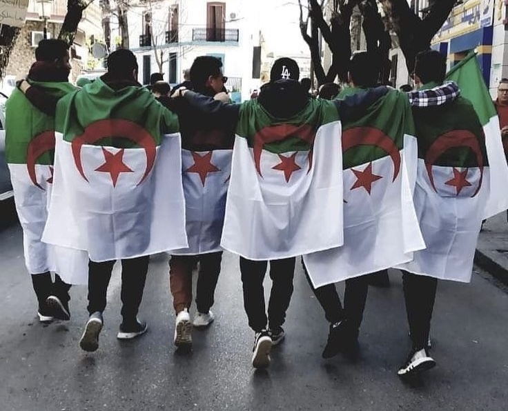 الرئيس تبون: يجب تحصين الشباب ضد أي مخطط مبرمج من وراء حدودنا