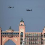 مصرع عسكريين إماراتيين إثر سقوط طائرة بسبب عطل فني