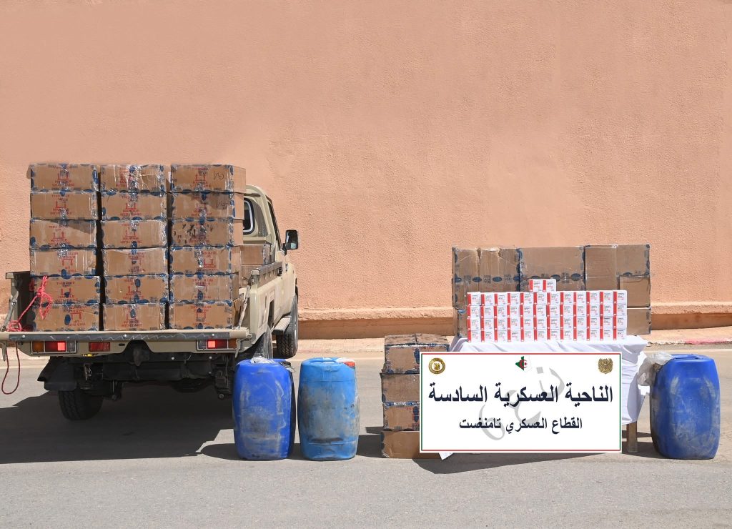 الجيش الجزائري يحجز مليون قرص مهلوس و4 قناطير كيف قادم من المغرب