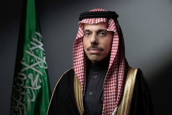 السعودية : إذا اعتقدت إيران أن دول الخليج غير قادرة على الرد فحساباتها خاطئة!