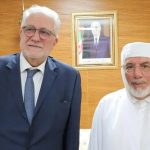 عميد جامع الجزائر يستقبل عميد مسجد باريس لبحث سبل التعاون المشترك