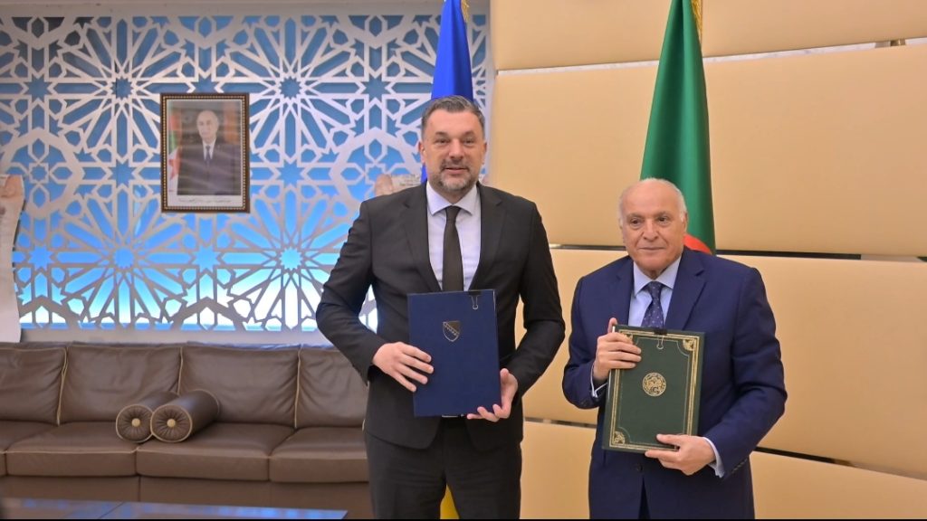 الجزائر والبوسنة والهرسك تبحثان تعزيز الشراكة الثنائية وتوسيع مجالات التعاون