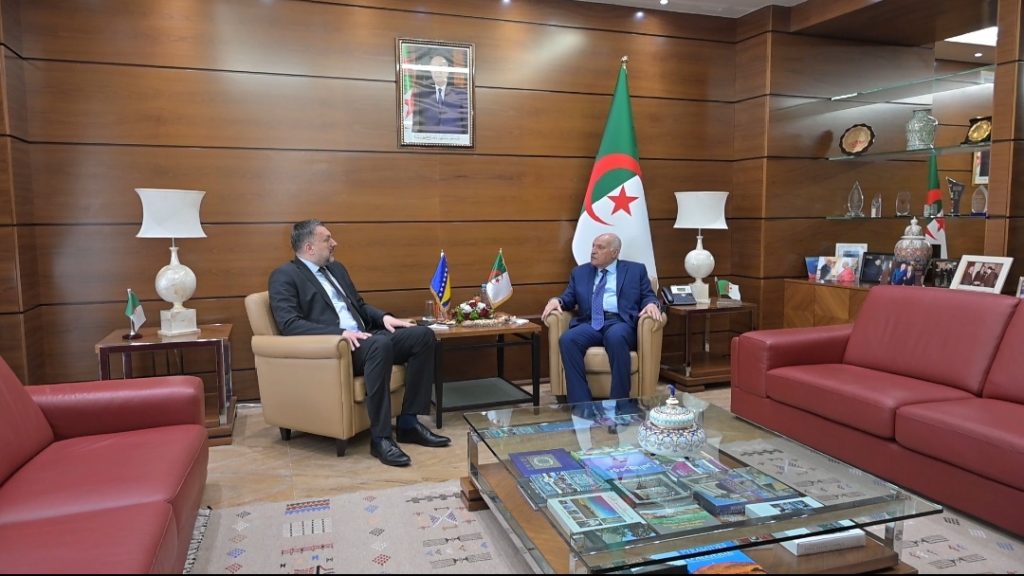 الجزائر والبوسنة والهرسك تبحثان تعزيز الشراكة الثنائية وتوسيع مجالات التعاون