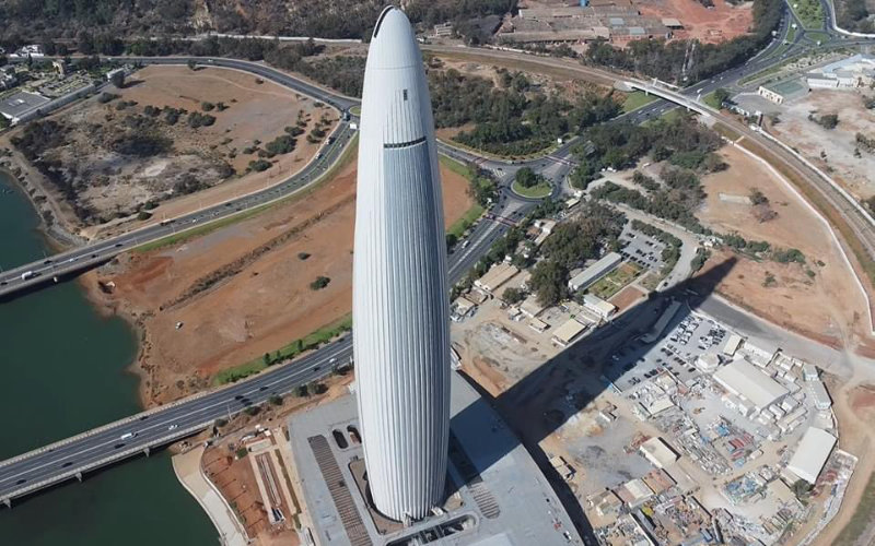 بين برج محمد السادس وخيام الحوز .. معاناة المغاربة خارج حسابات التنمية