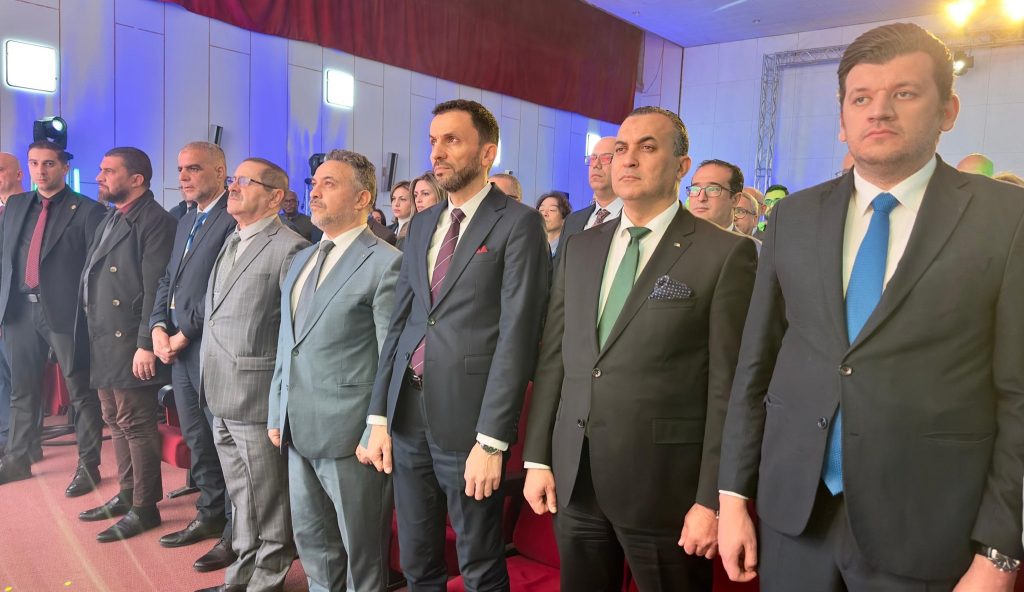 Zerouki Urges Algerian Firms to Pursue International Expansion