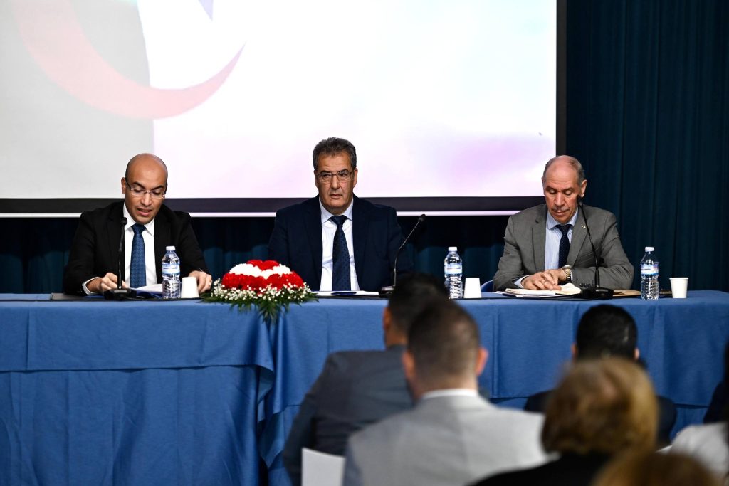 Sofiane Chaib : en visite à Alicante pour renforcer les liens avec la diaspora algérienne