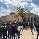 بعد أسابيع من الإغلاق.. 100 ألف فلسطيني يؤدون صلاة الجمعة في المسجد الأقصى
