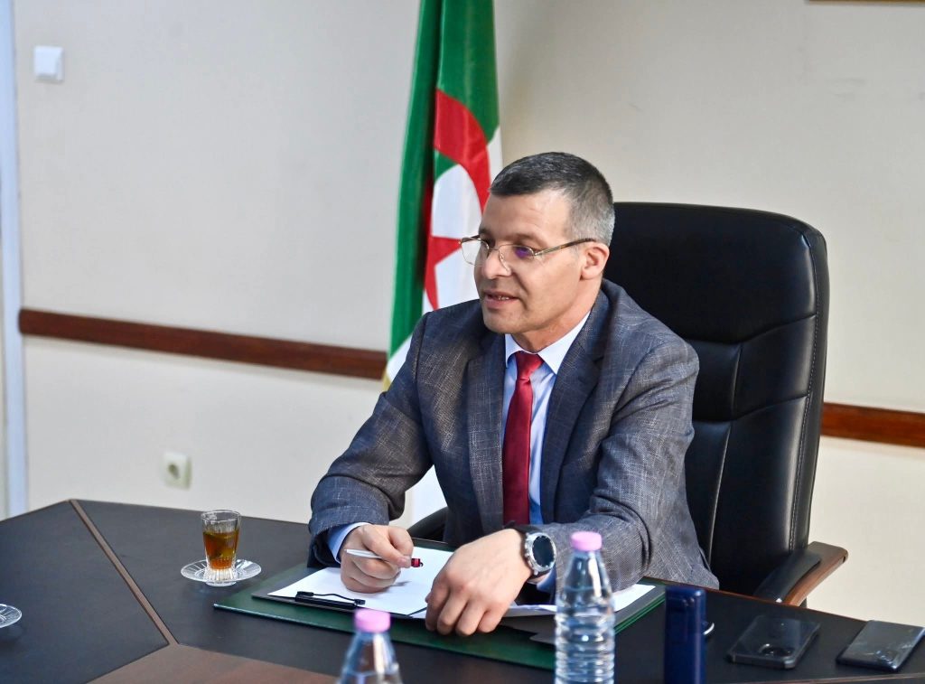 الوكالة الجزائرية لترقية الاستثمار تدرس مشروع مدينة صناعية متكاملة بولاية المدية