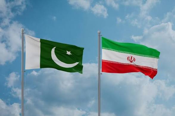 إيران ترفض ربط مضيق هرمز بوقف مؤقت لإطلاق النار
