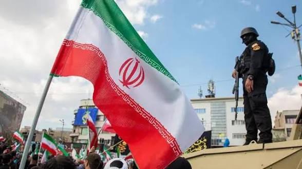 إيران ترد على المقترح عبر باكستان وتتمسك بشرط إنهاء الحرب