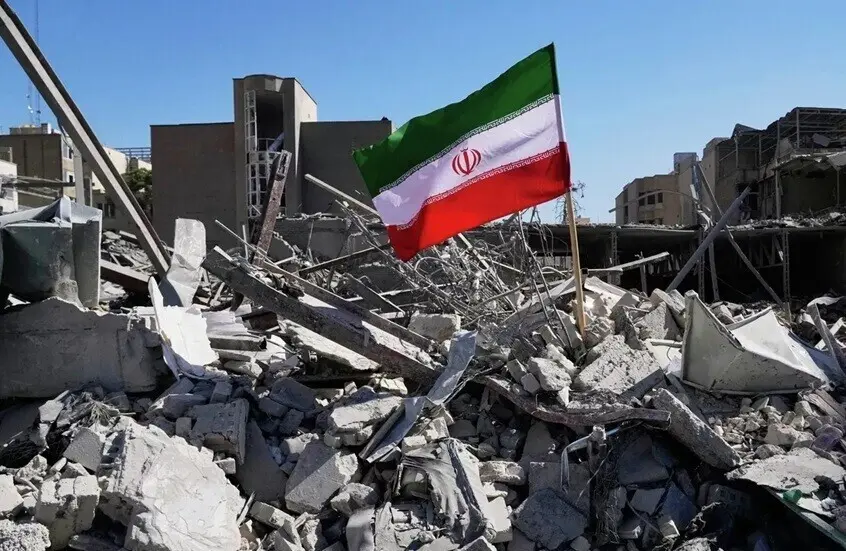 بأمر من ترامب.. “بلانت لابز” توقف نشر صور الحرب على إيران!