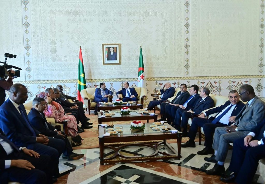 الوزير الأول الموريتاني يحل بالجزائر