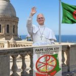 صحيفة L’Express الفرنسية تهاجم  بابا الفاتيكان ..مستنقع الكراهية الذي لم يعد يستثني أحدا!