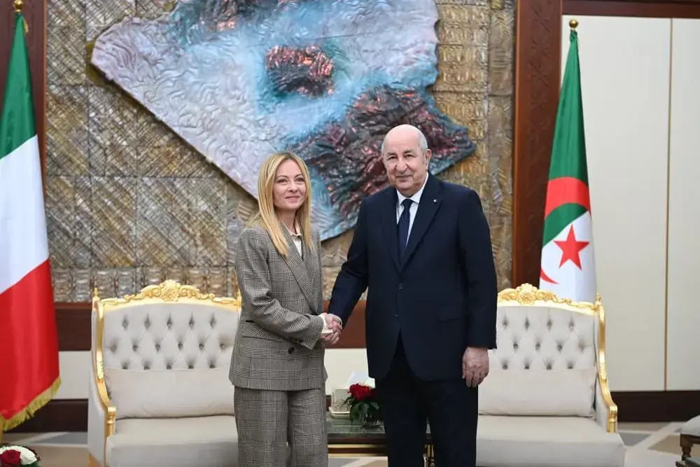 Diplomqtic Landing in Algeria